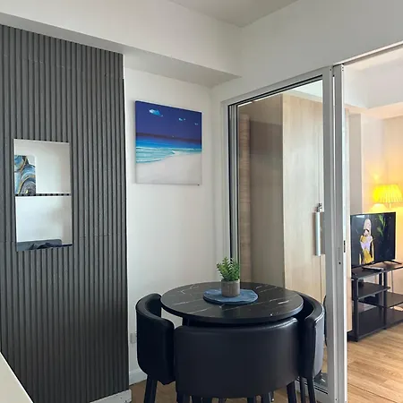 Condo Near Airport - Azure Residences