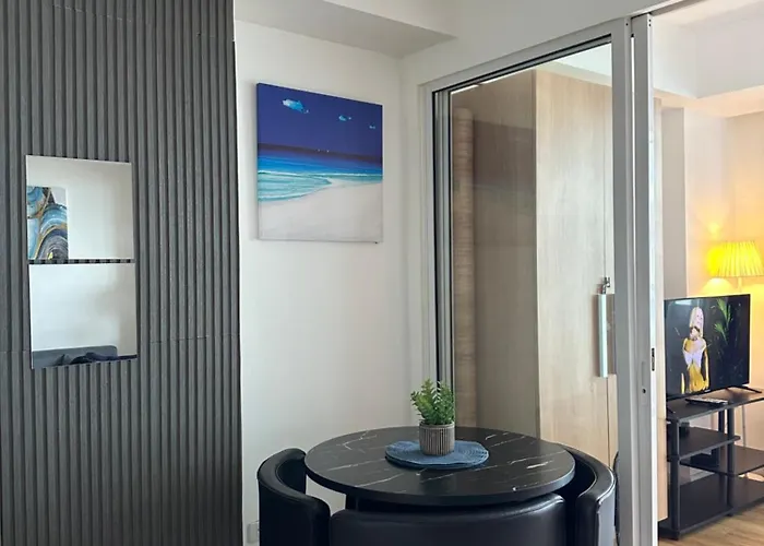 Hotel Near Airport - Azure Residences Manila