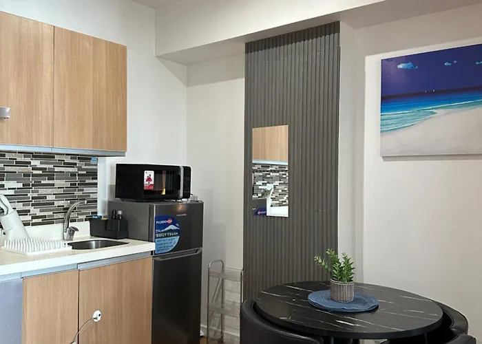 Near Airport - Azure Residences 4*