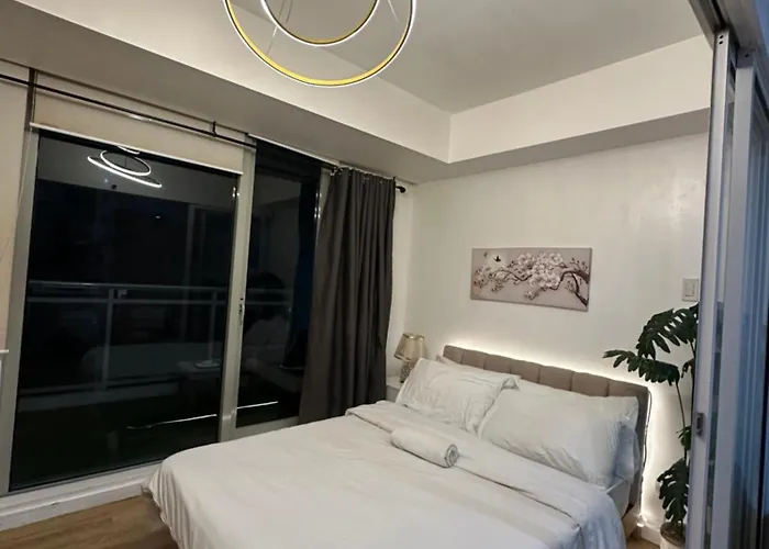 Hotel Near Airport - Azure Residences