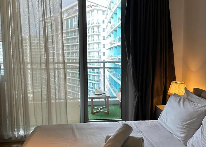 Hotel Near Airport - Azure Residences